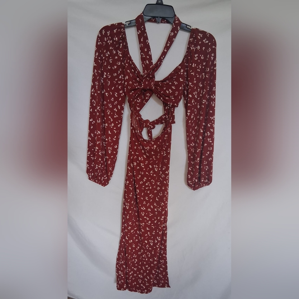 Elegant Burgundy Floral Long Sleeve Dress